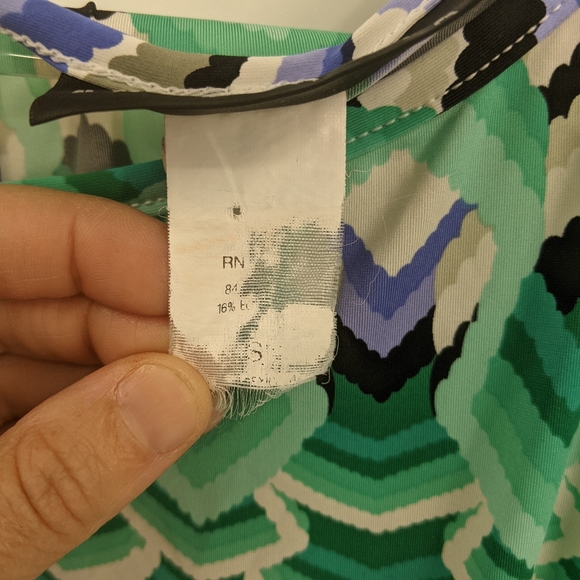 La Blanca Hike in Hawaii Swim Colorful Cover Up - Picture 9 of 11